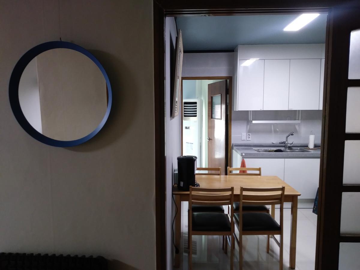 Busan Backpackers Bagian luar foto