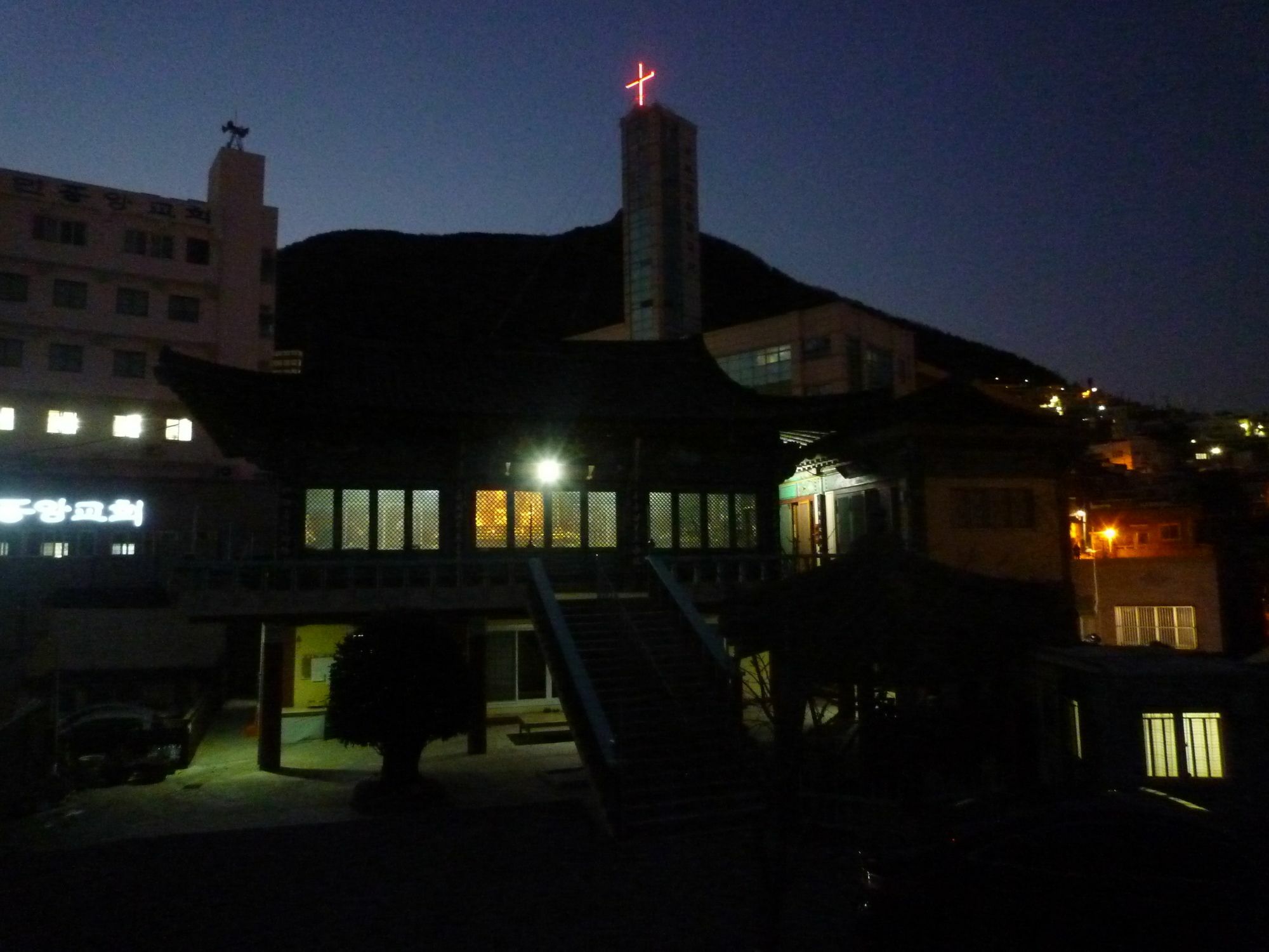 Busan Backpackers Bagian luar foto