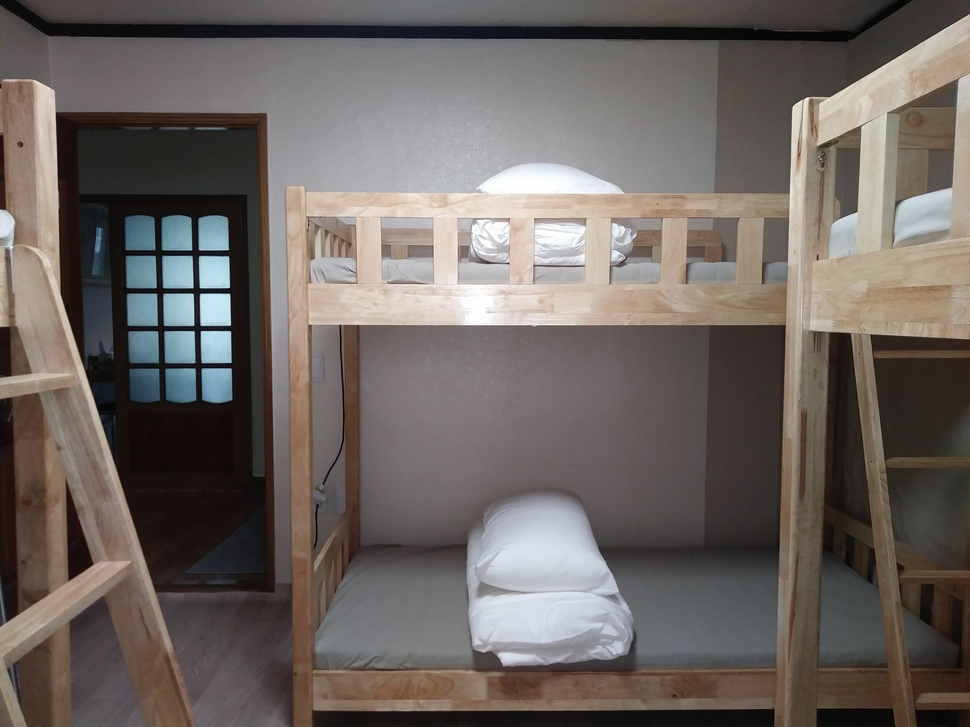 Busan Backpackers Bagian luar foto
